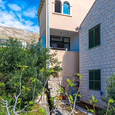 Apartment Maris-two Bedroom With Terrace And Sea View-address Plat 21