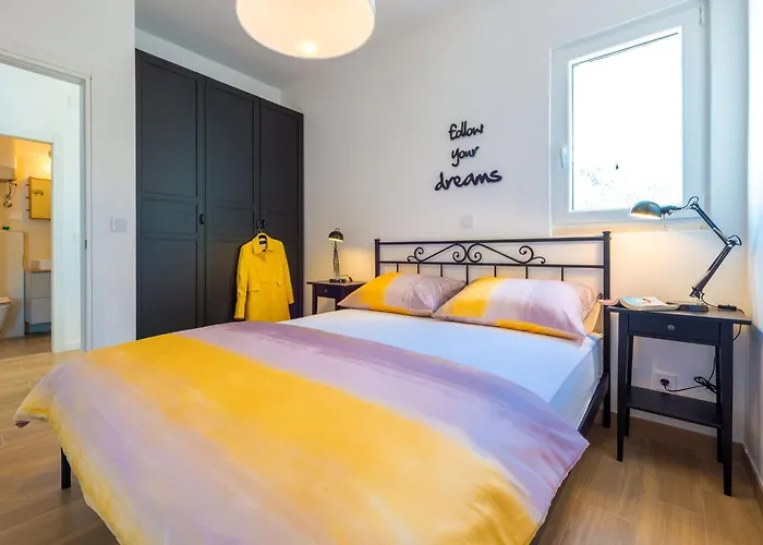 Maris-two Bedroom With Terrace And Sea View-address Plat 21 Apartment *