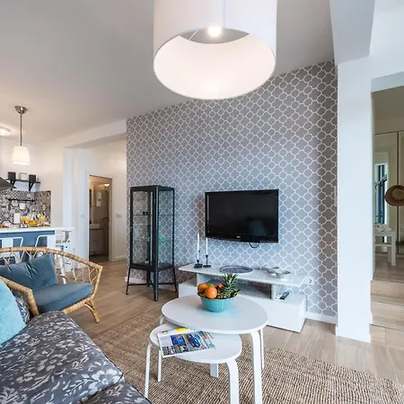Maris-two Bedroom With Terrace And Sea View-address Plat 21
