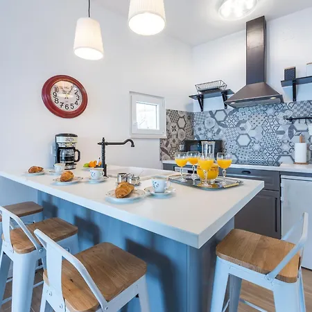 Appartamento Maris-two Bedroom With Terrace And Sea View-address Plat 21 Mlini