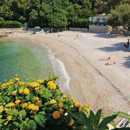 Apartment Maris-two Bedroom With Terrace And Sea View-address Plat 21 Mlini