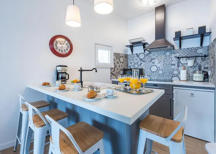 Appartement Maris-two Bedroom With Terrace And Sea View-address Plat 21 Mlini